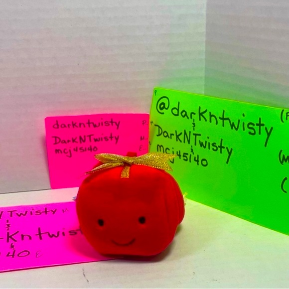 BNWT Jellycat I am Festive Folly Present Ornament Benefits Local Food Bank! - Picture 2 of 10